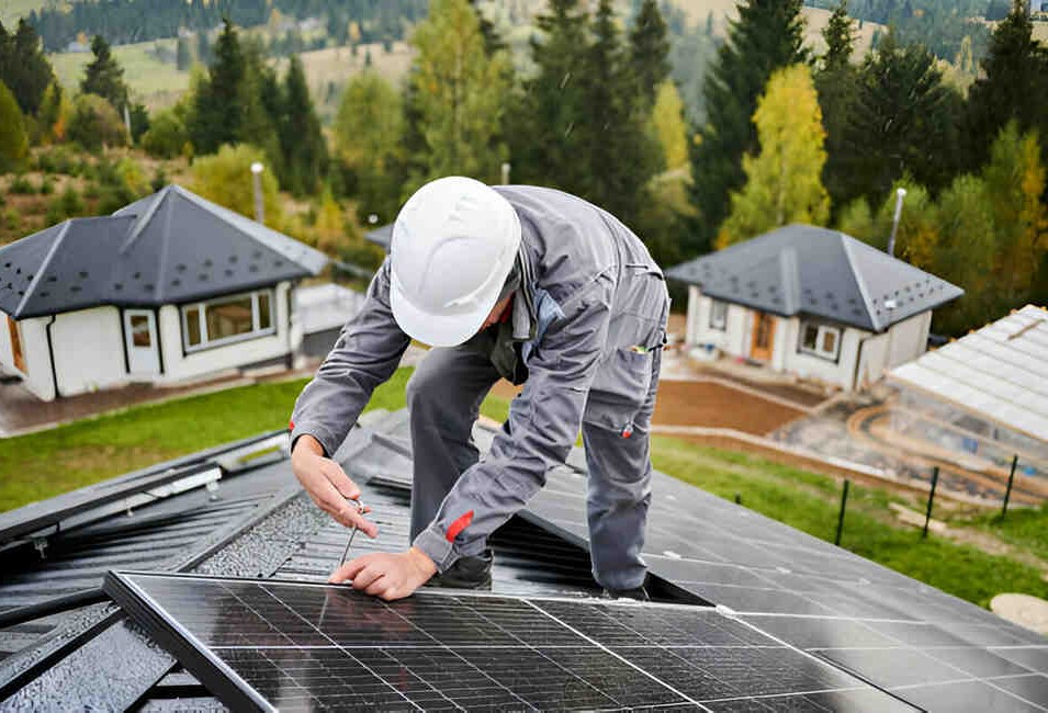 roofing repair and maintenance specialists